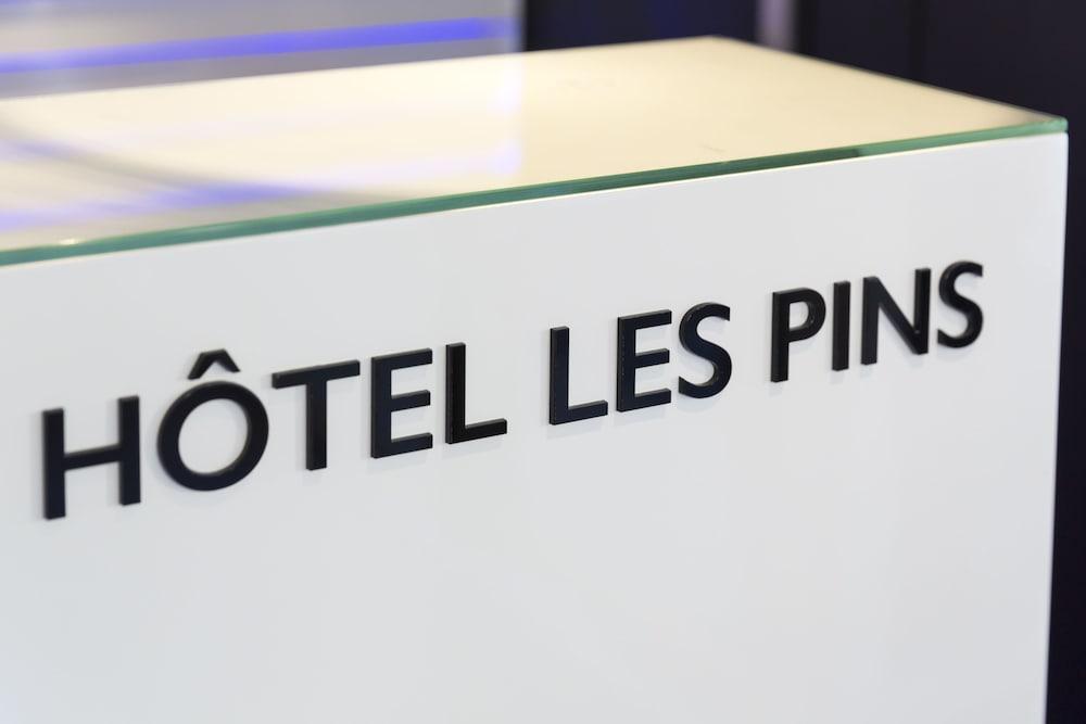 Logis Hotel Les Pins - Operalia Balaruc-les-Bains Εξωτερικό φωτογραφία